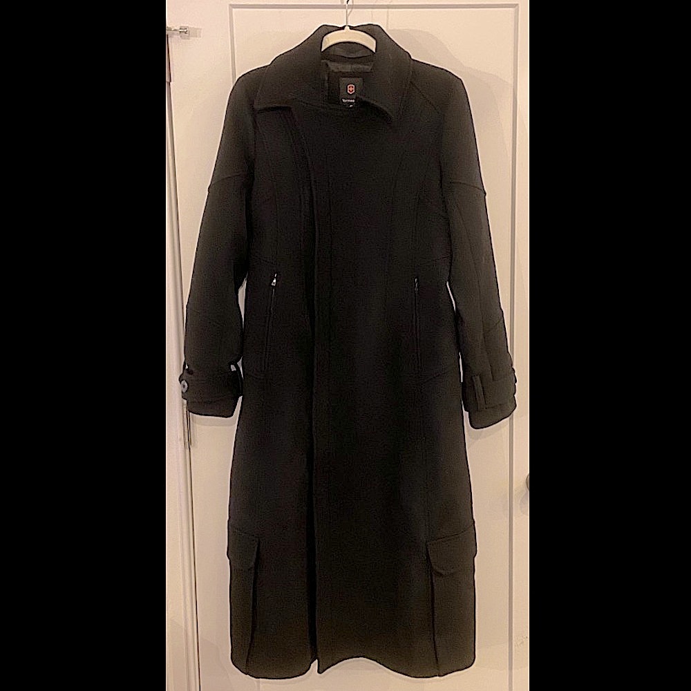 LONG& HEAVY New cond Victorinox Trench long wool/cashmere coat-approx 2010